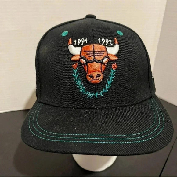 Chicago Bulls Snapback Hat Cap 1991-1992 BMO Artist Hat Series IV 2021/2022 - Picture 2 of 11